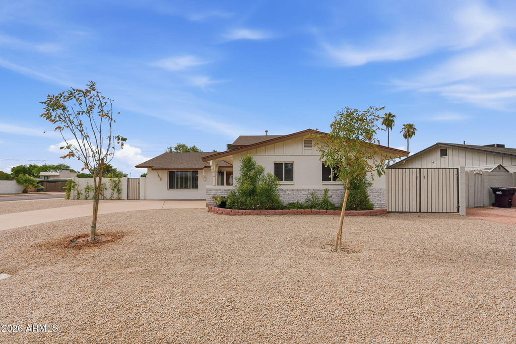 8355 E Stella Lane - Photo 1