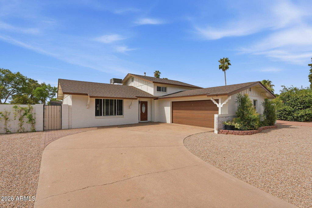 8355 E Stella Lane - Photo 0