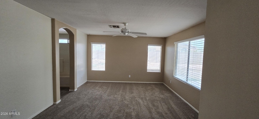 10936 W Vista Avenue - Photo 8