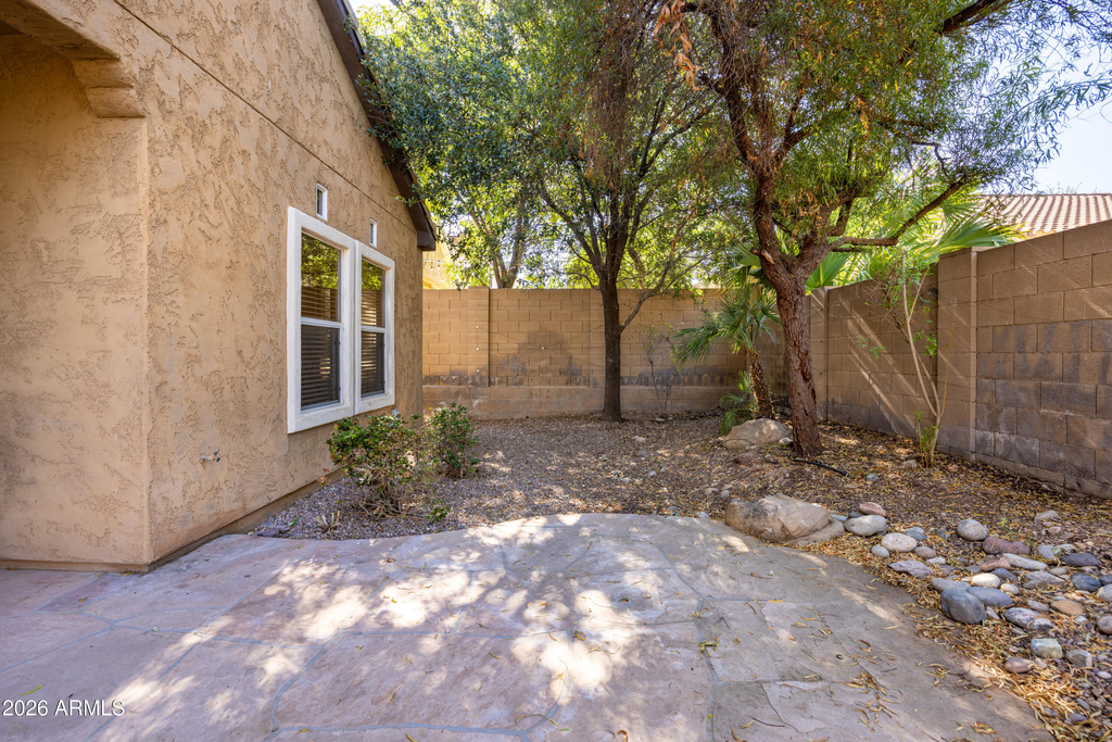 10625 W Salter Drive - Photo 28