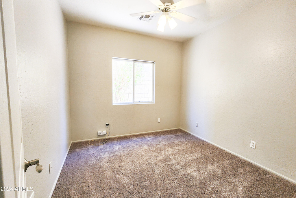 10625 W Salter Drive - Photo 16