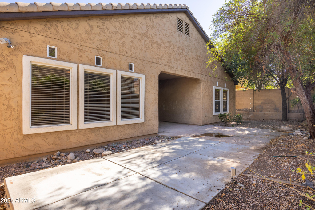 10625 W Salter Drive - Photo 27