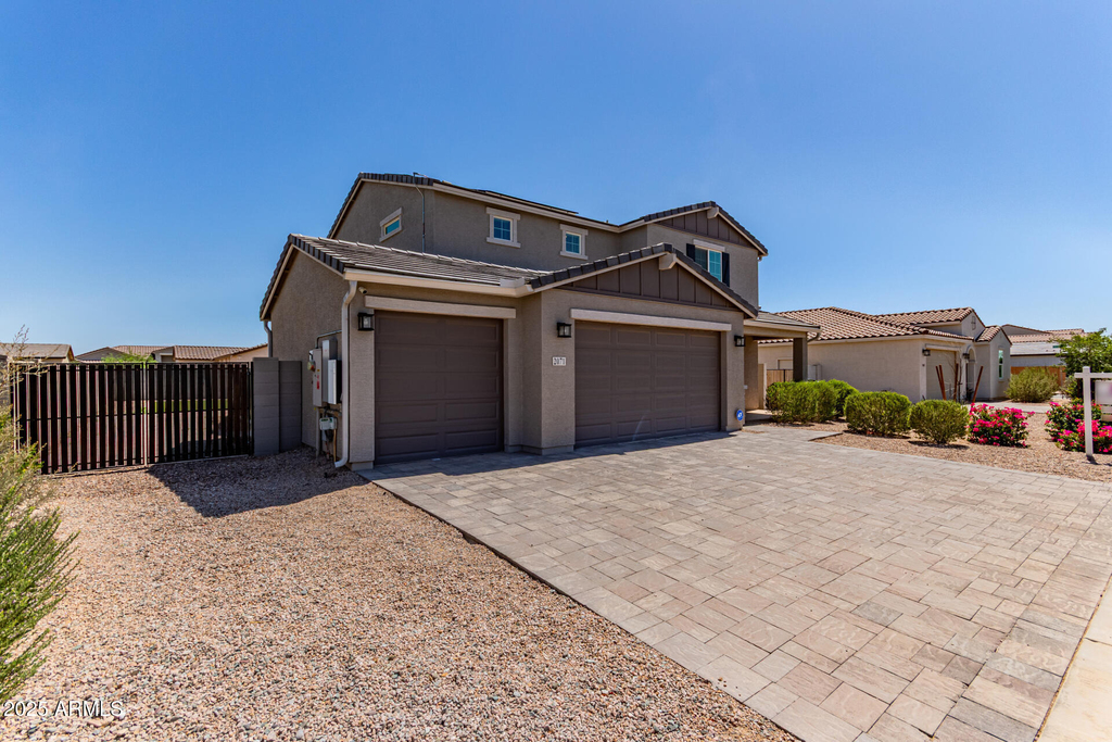 2071 E Piedmont Place - Photo 2