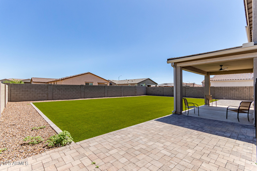 2071 E Piedmont Place - Photo 37