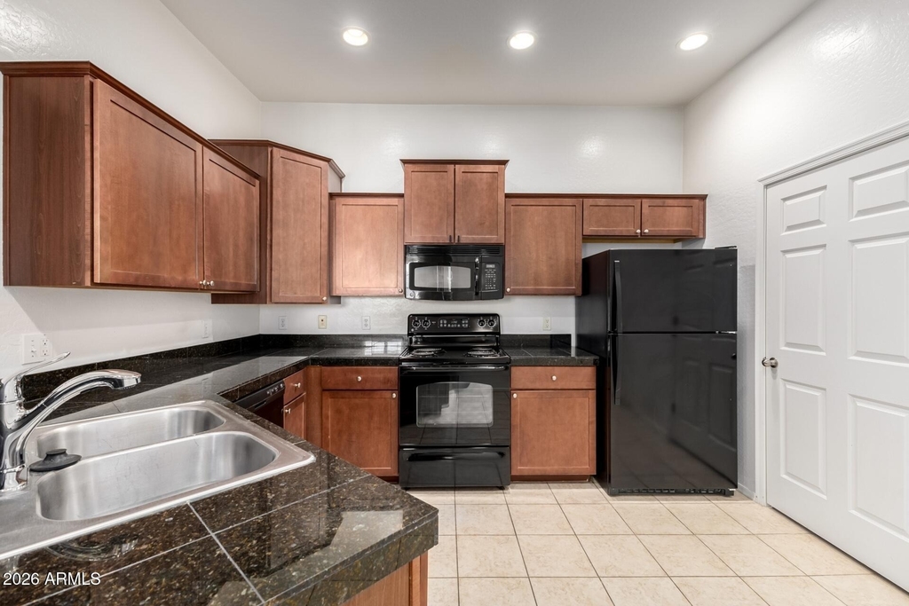 14575 W Mountain View Boulevard - Photo 11