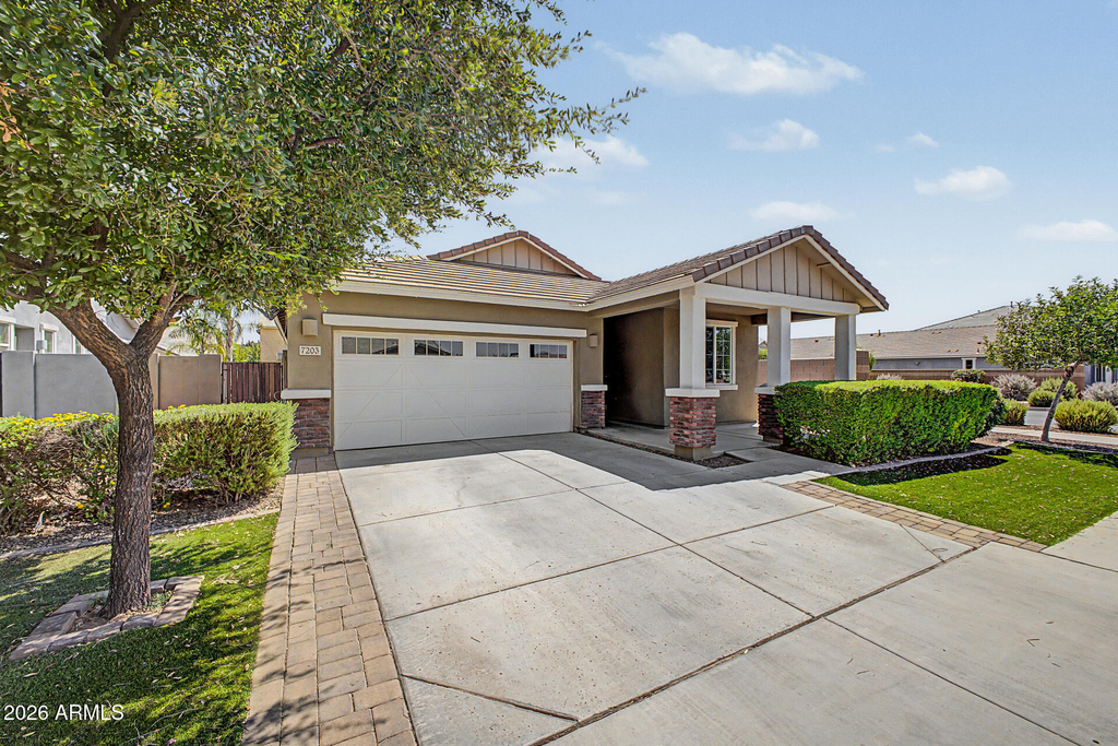 7203 E Onza Avenue - Photo 1