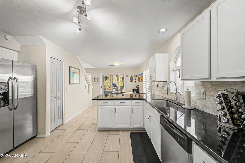 15550 N Frank Lloyd Wright Boulevard - Photo 11