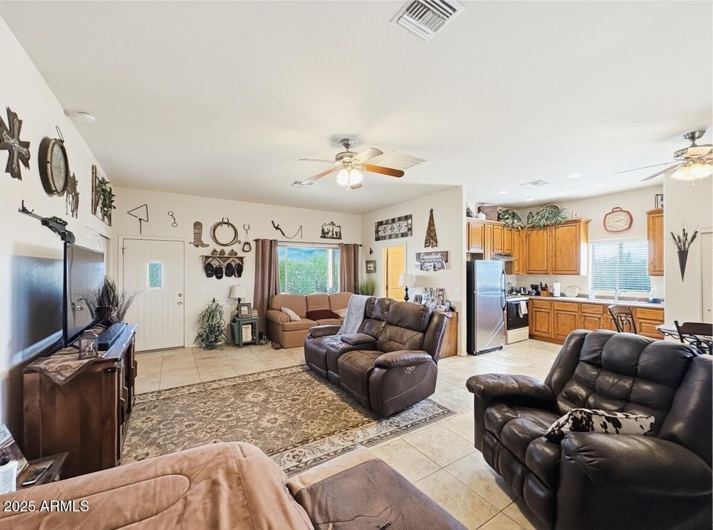 1033 E Irvine Road - Photo 4