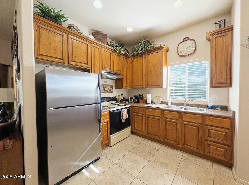 1033 E Irvine Road - Photo 8