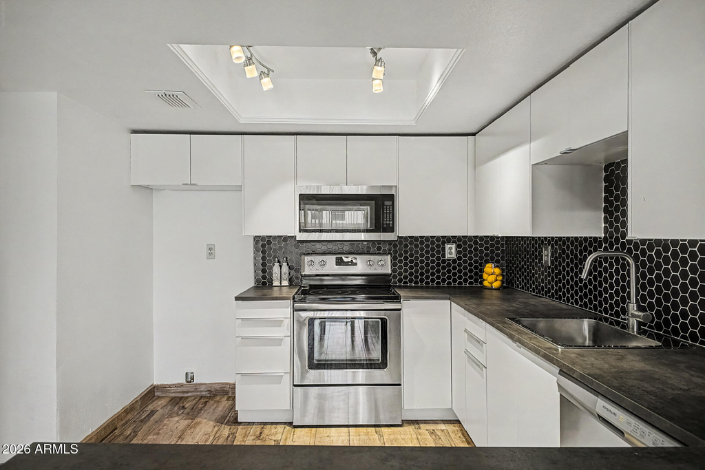 1351 N Pleasant Drive - Photo 4