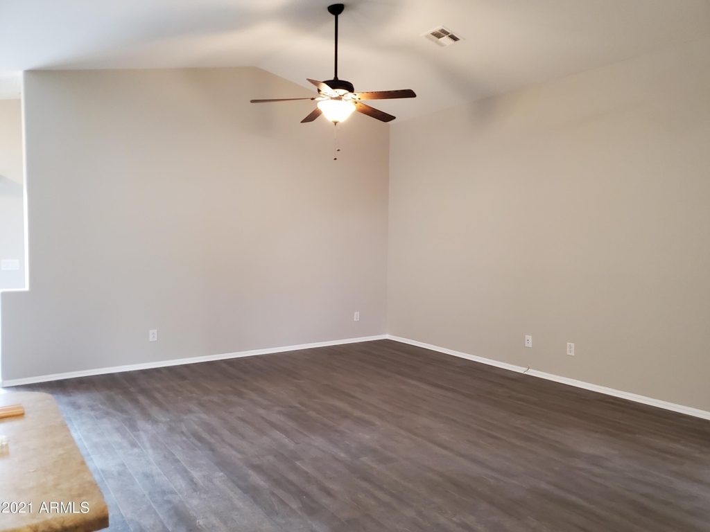 1745 E Melanie Street - Photo 9