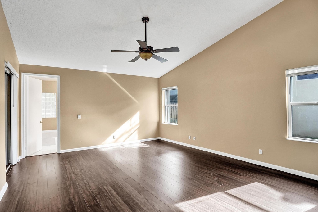 10255 Guatemala Street - Photo 28