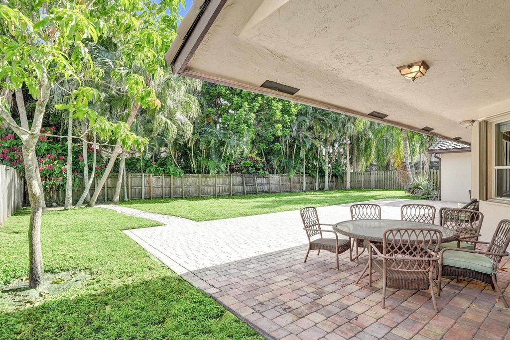 10255 Guatemala Street - Photo 33