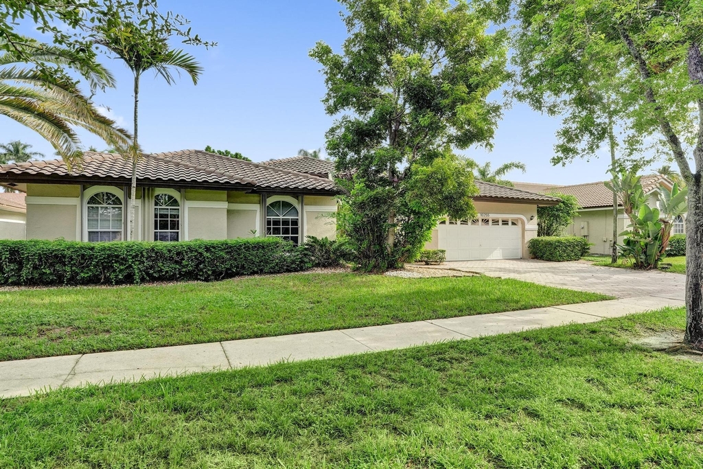 10255 Guatemala Street - Photo 1