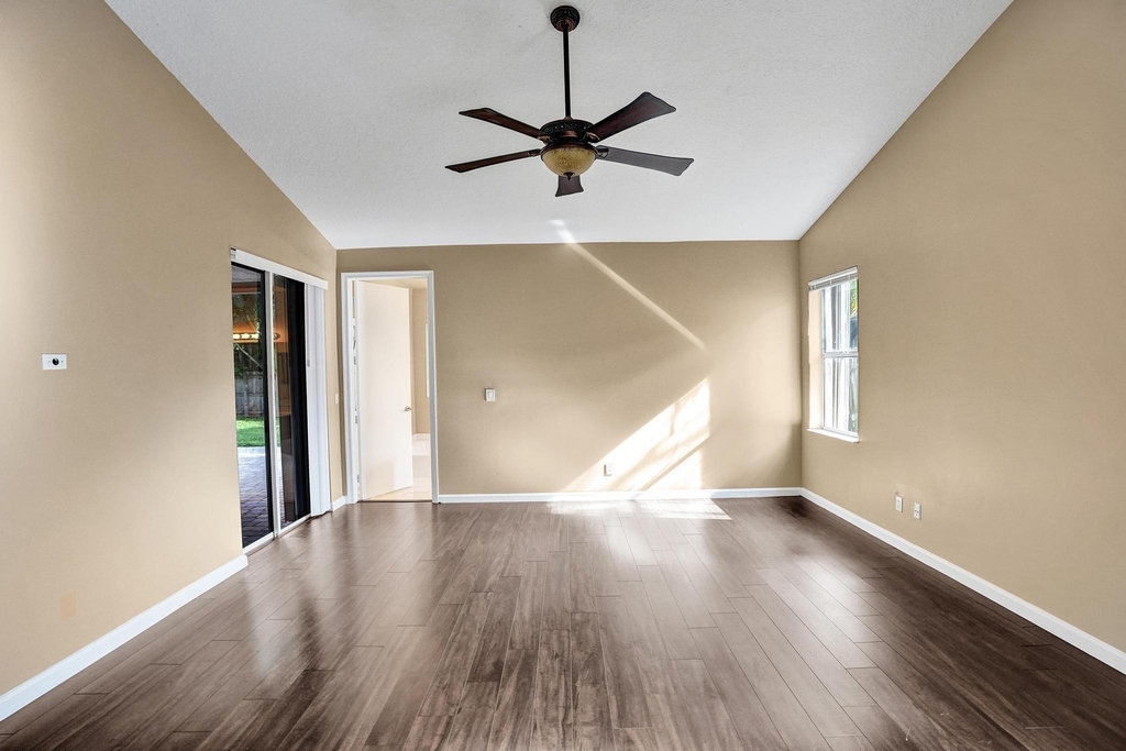 10255 Guatemala Street - Photo 27
