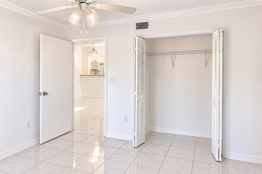 925 Ne 34 Avenue - Photo 6