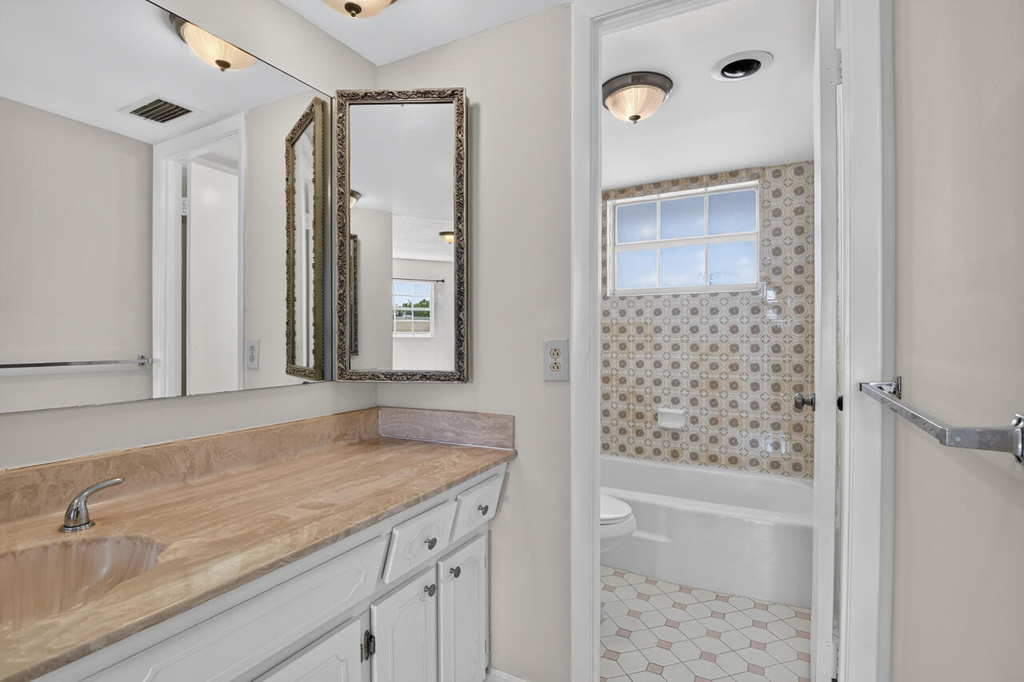 4140 Nw 44th Avenue - Photo 24