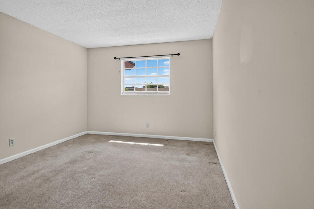 4140 Nw 44th Avenue - Photo 21