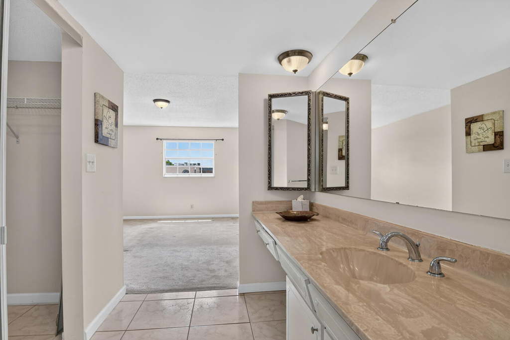 4140 Nw 44th Avenue - Photo 27