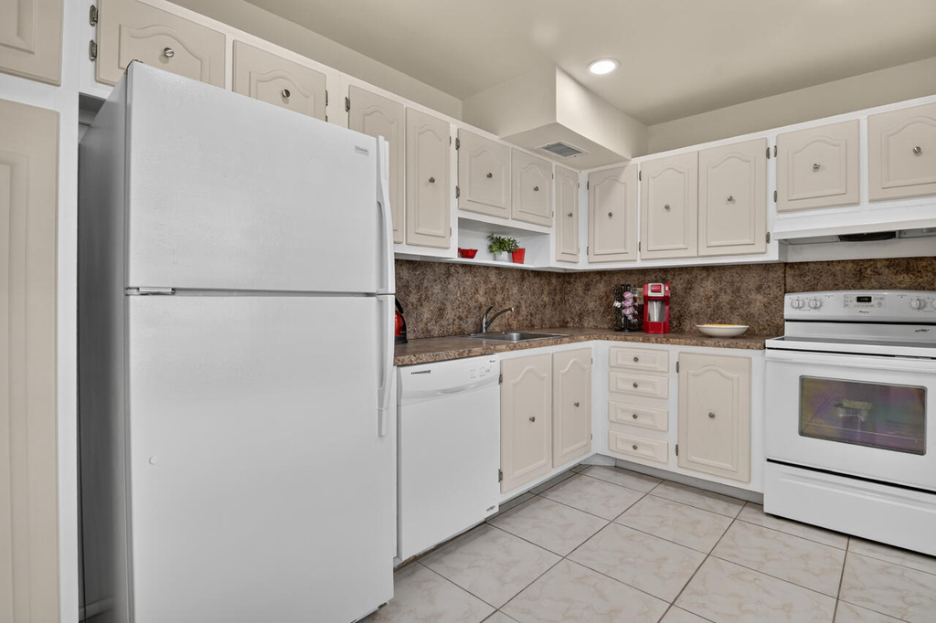 4140 Nw 44th Avenue - Photo 4