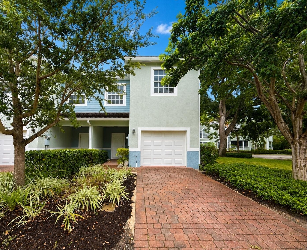1030 Crystal Way - Photo 16