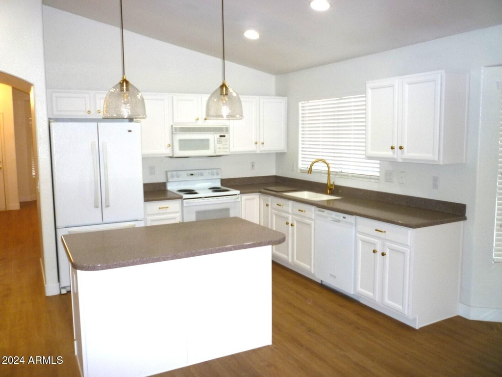 9139 W Canyon Drive - Photo 3
