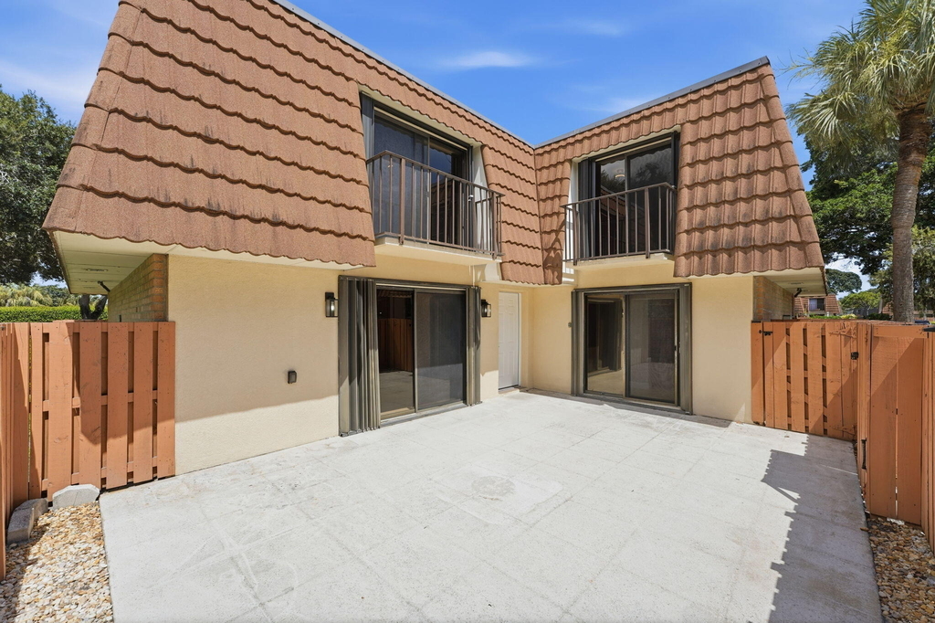 236 Charter Way - Photo 18