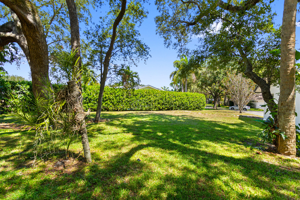 1050 Sw 1st Street - Photo 32