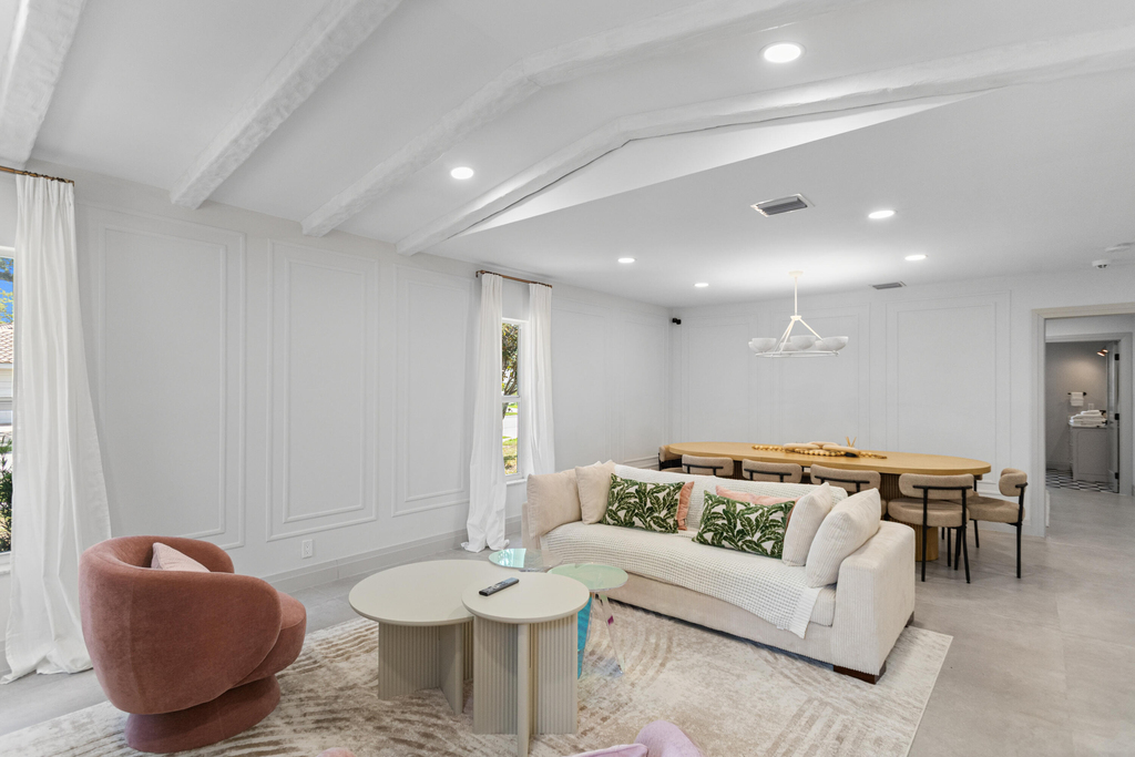 1050 Sw 1st Street - Photo 4