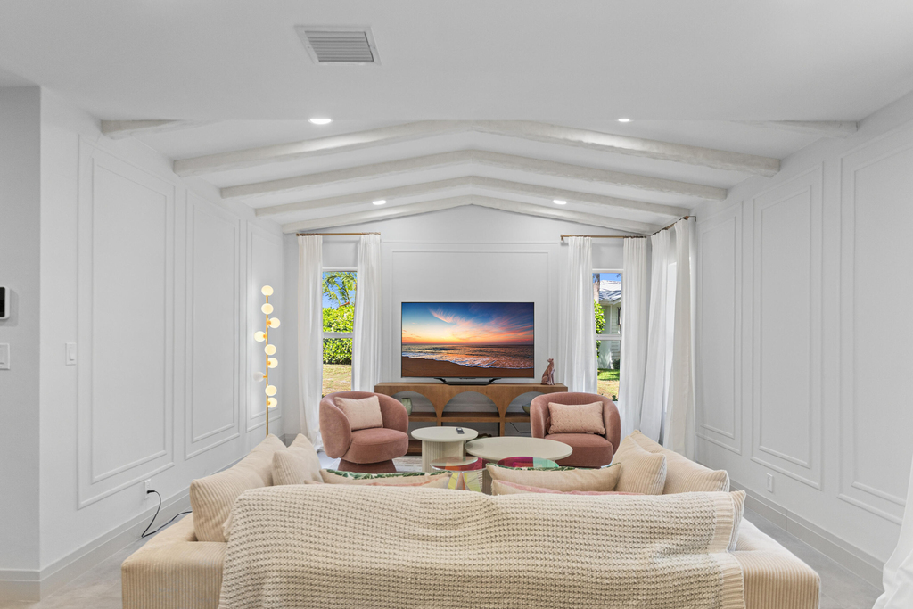 1050 Sw 1st Street - Photo 7