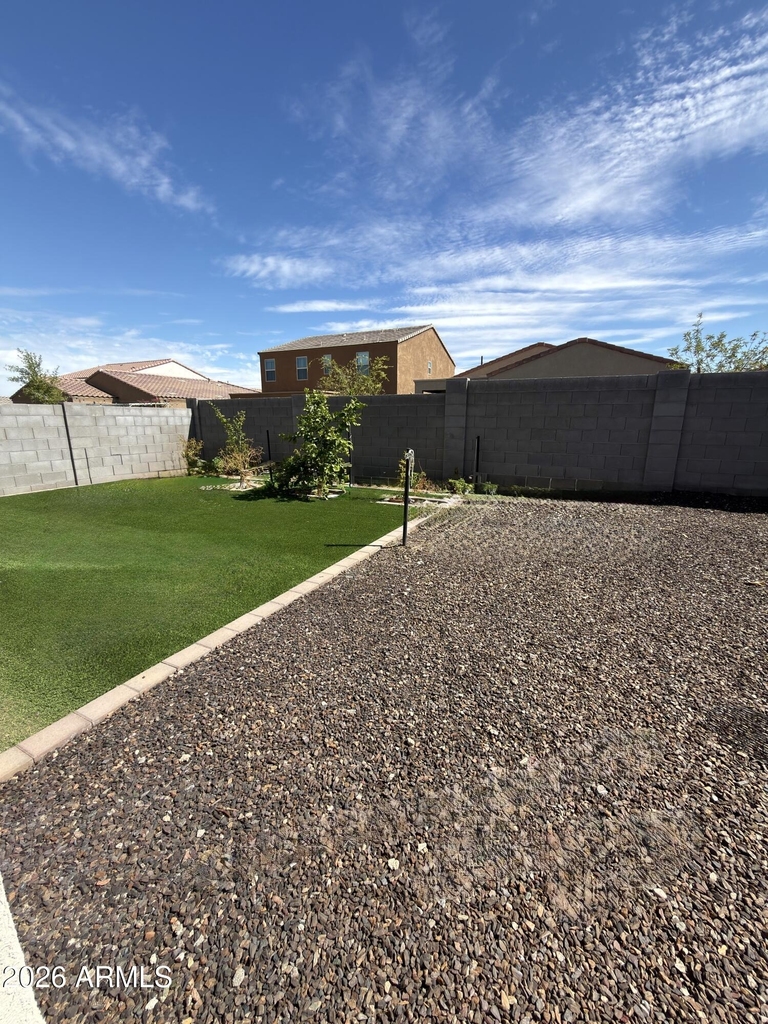 12645 W Palmaire Avenue - Photo 23