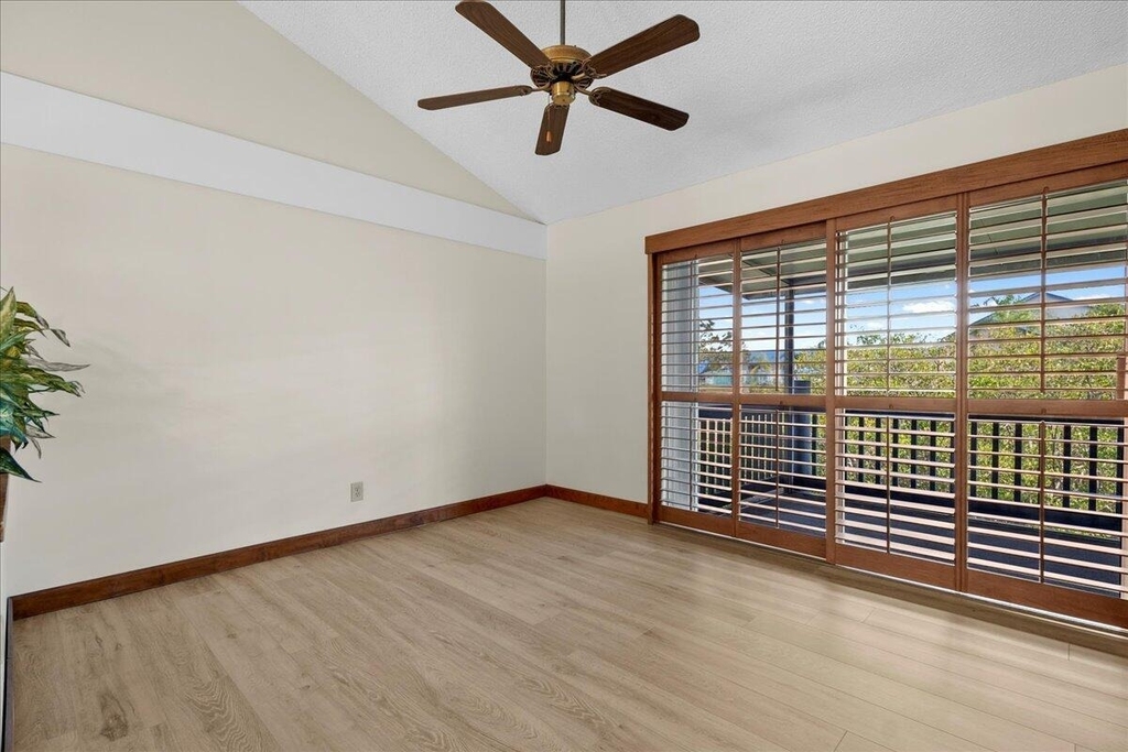 1481 Ne 14th Court - Photo 3