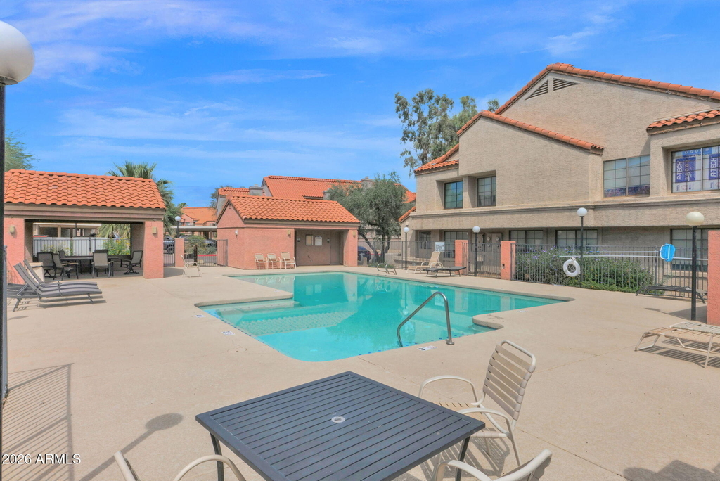 819 N College Avenue - Photo 26