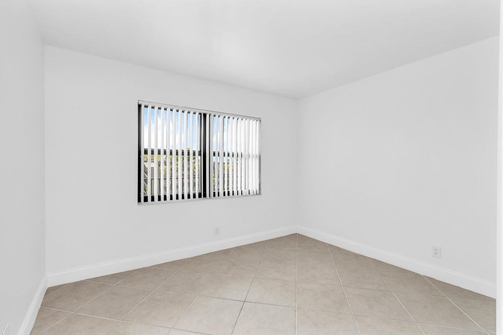 9235 Sw 8th Street - Photo 10