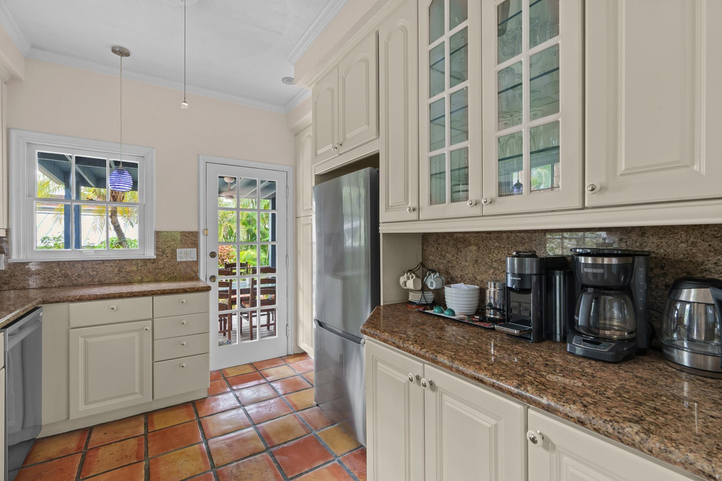 1609 Ne 2nd Court - Photo 20