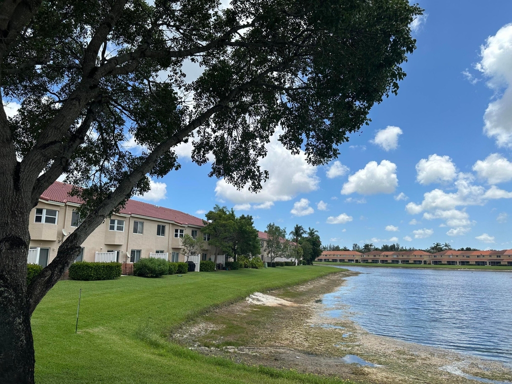 3474 Briar Bay Boulevard - Photo 7