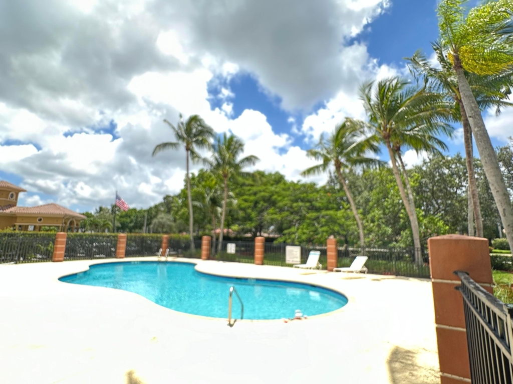 3474 Briar Bay Boulevard - Photo 4