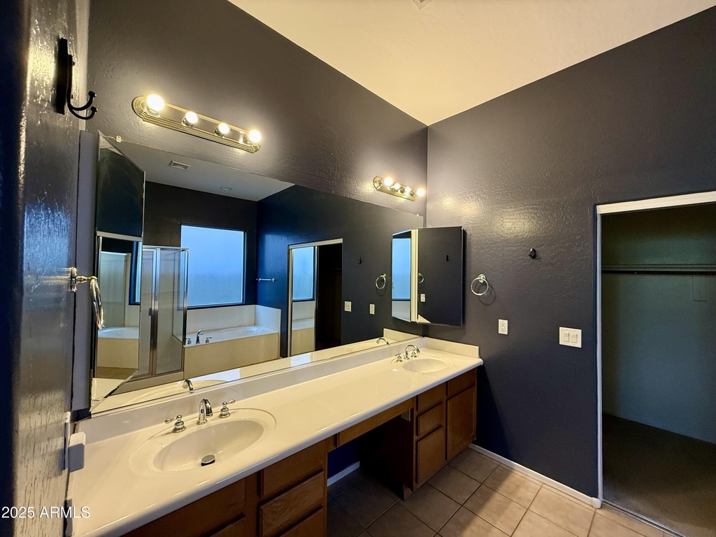 4601 W Moss Springs Road - Photo 14