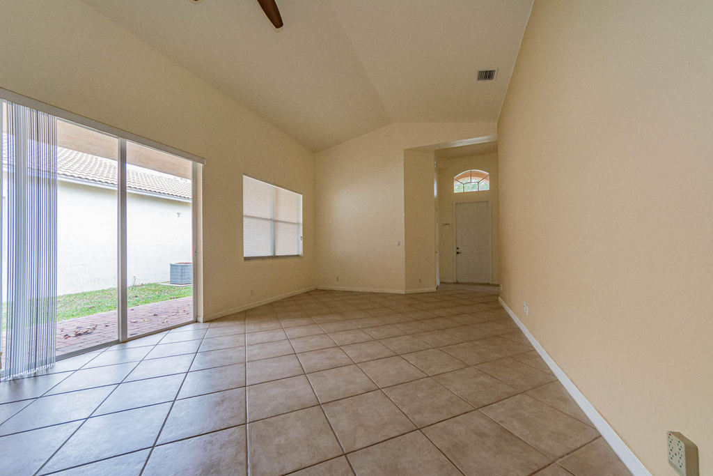 5717 Spanish River Road - Photo 7