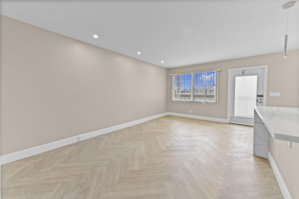 4055 Wolverton C - Photo 4