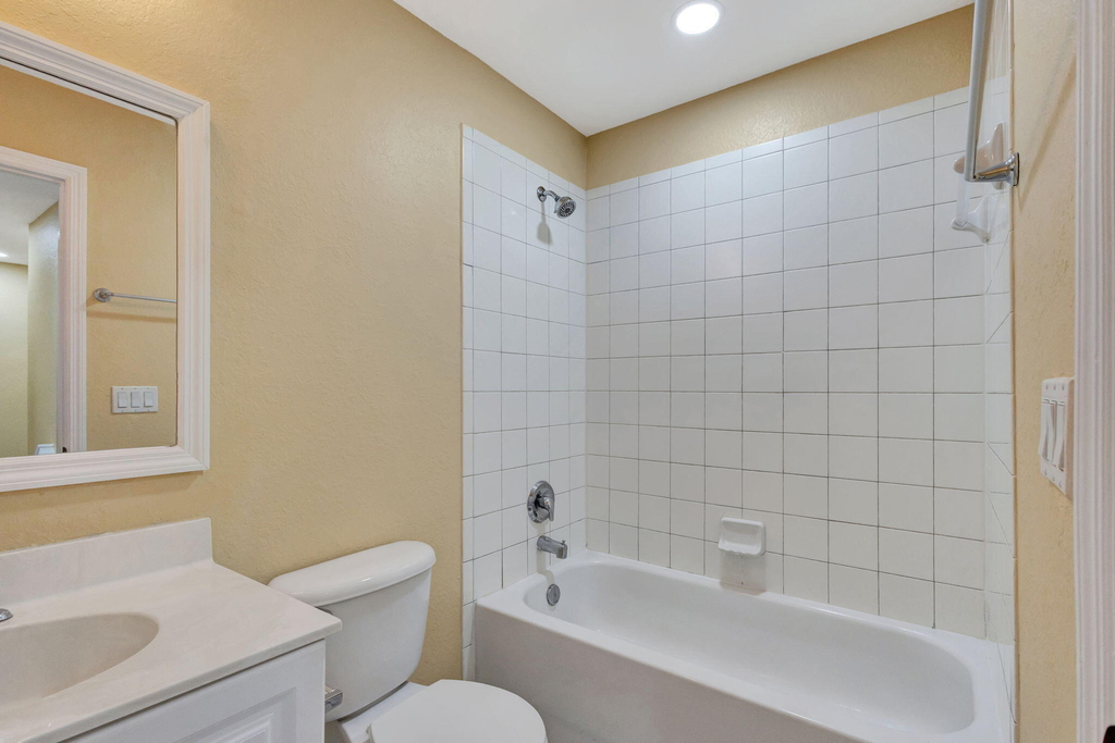 1302 Lucaya Drive - Photo 24