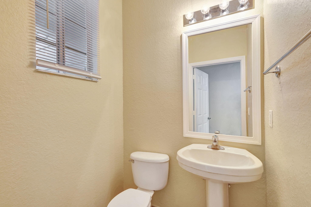 1302 Lucaya Drive - Photo 7