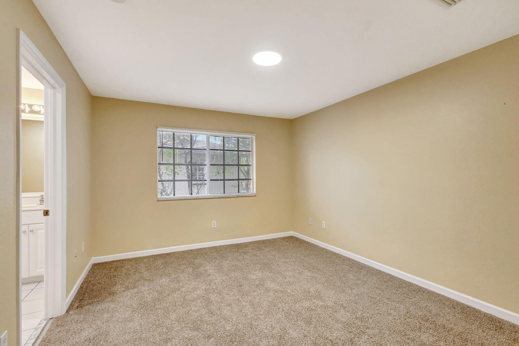 1302 Lucaya Drive - Photo 14