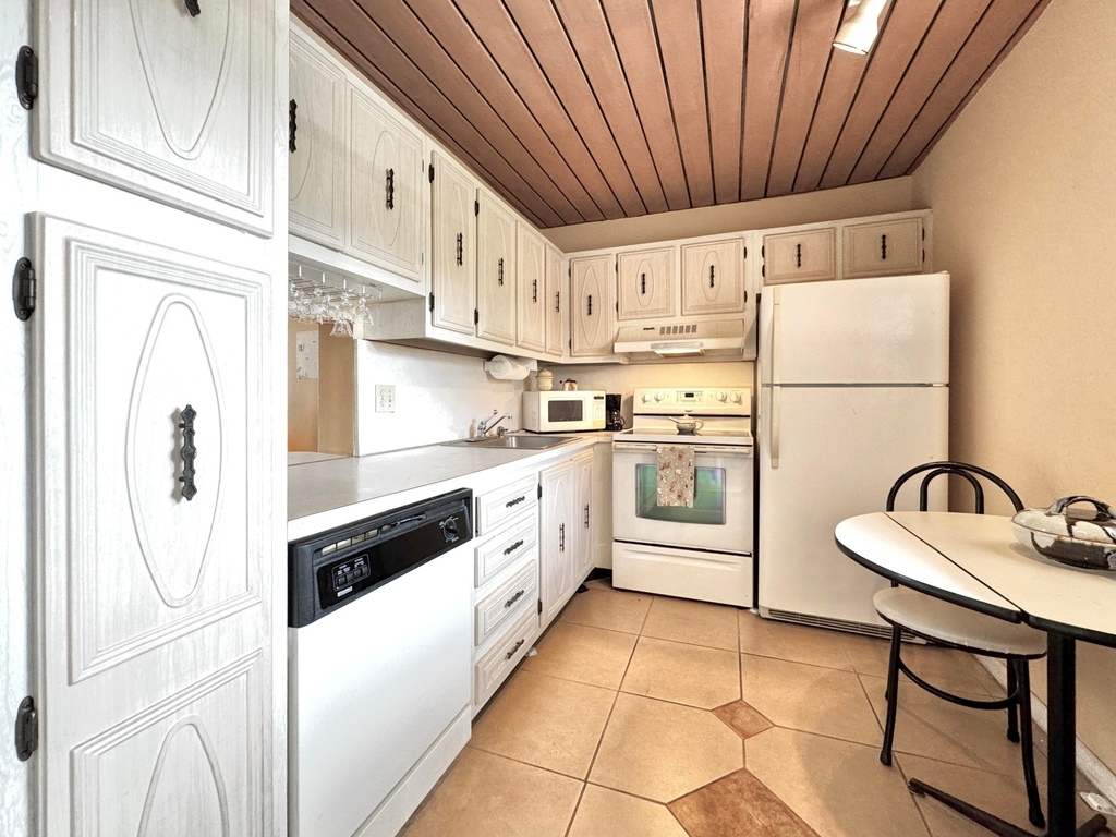 2515 Ne 2nd Court - Photo 8
