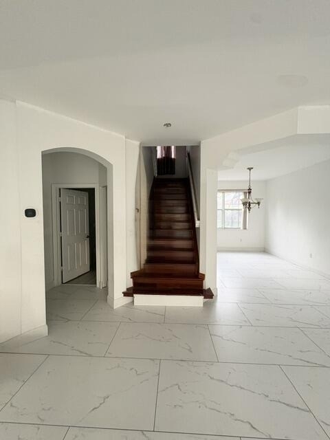 127 Saratoga Boulevard W - Photo 11