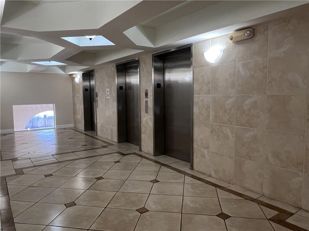 18335 Nw 68 Avenue - Photo 9