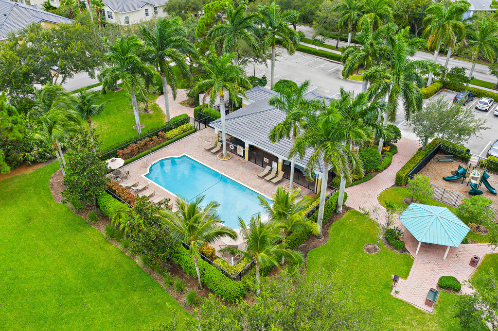 1561 Se Wilshire Place - Photo 13