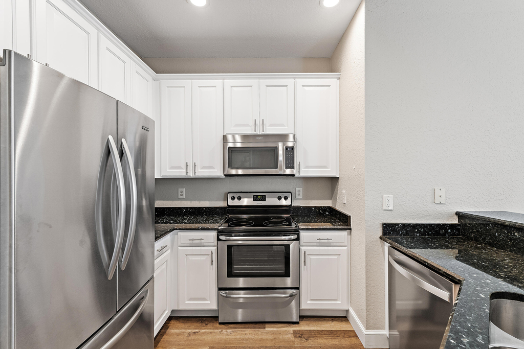 1561 Se Wilshire Place - Photo 4