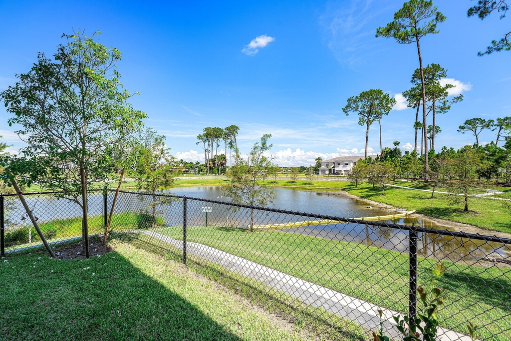 157 Lakeside Landing Court - Photo 9