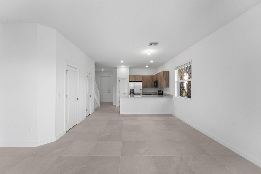 157 Lakeside Landing Court - Photo 4